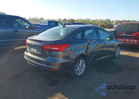 2018 Ford Focus Se z USA, uszkodzony, nr VIN 1FADP3F20JL301557
